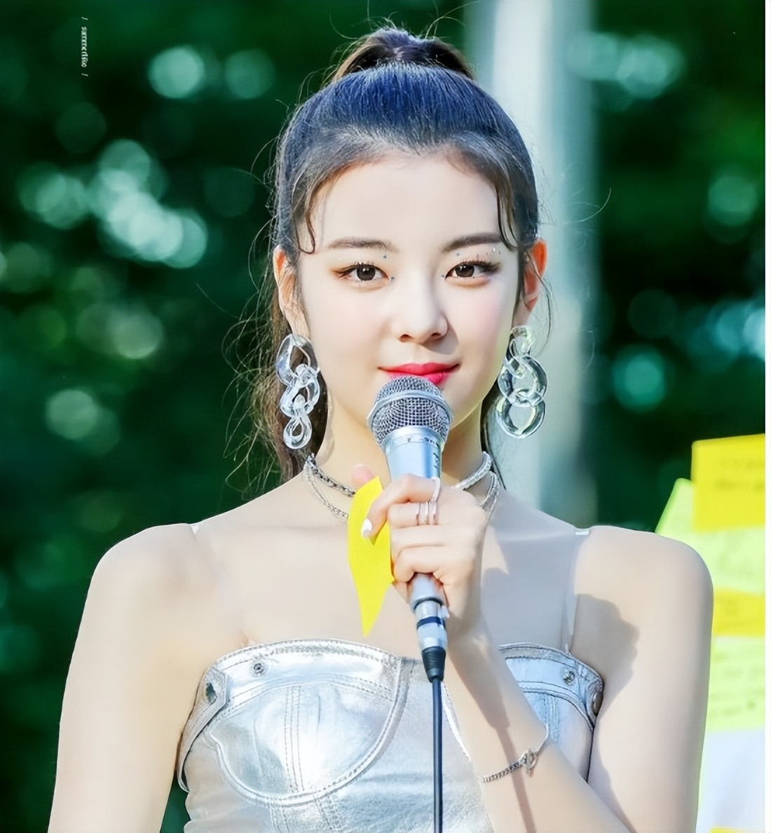 Lia stopped ITZY activities due to physical discomfort - iMedia