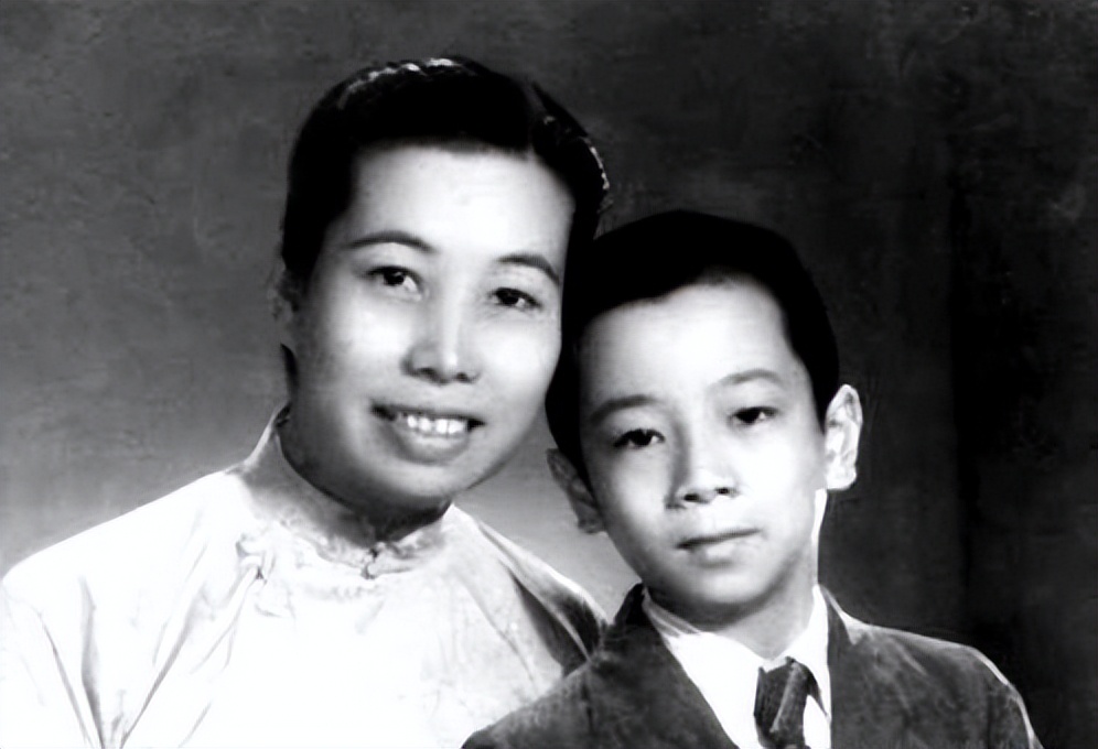 Lu Xun Xu Guangping: In love for ten years, she is the eternal "little ...