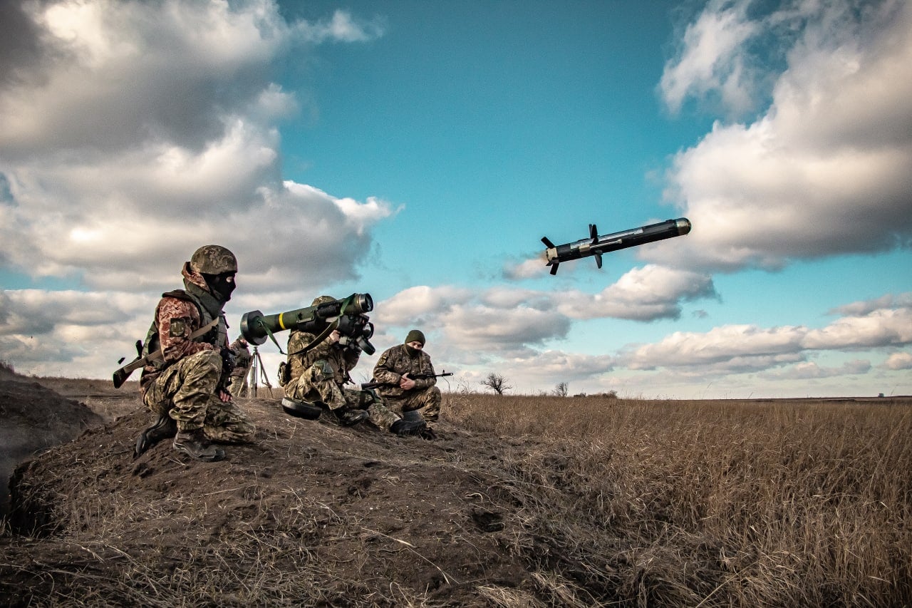 When the Ukrainian Javelin missile hits the target, will the Russian