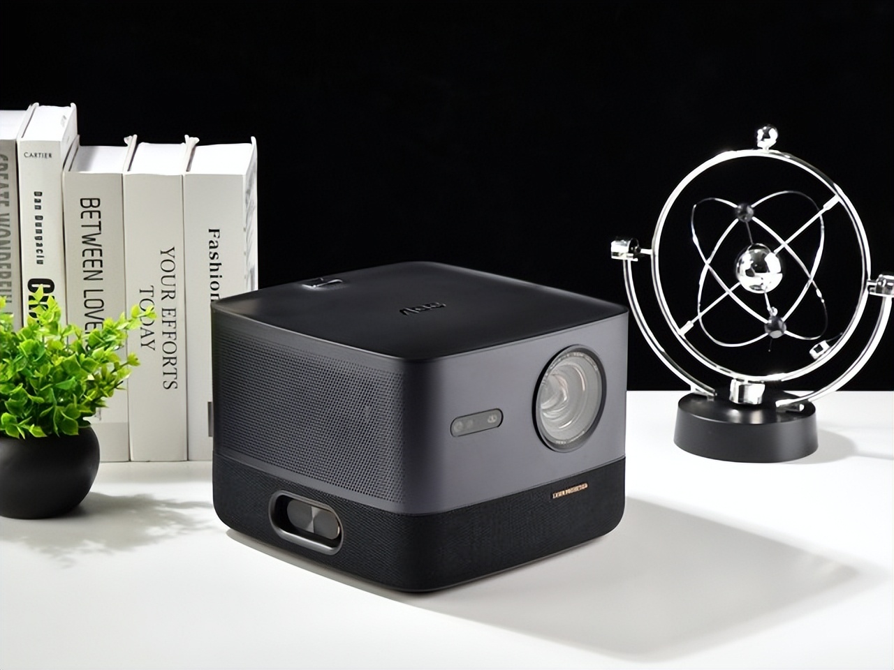 2500 CVIA Lumens Professional Color AOC K1S ALPD Laser Projector Review ...