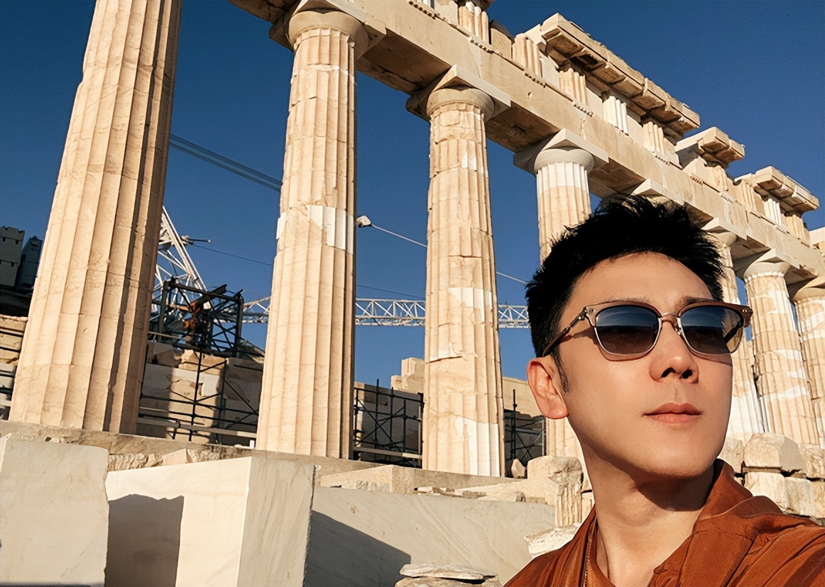 Lin Yilun: Couples traveling abroad, even though they are 53 years old ...