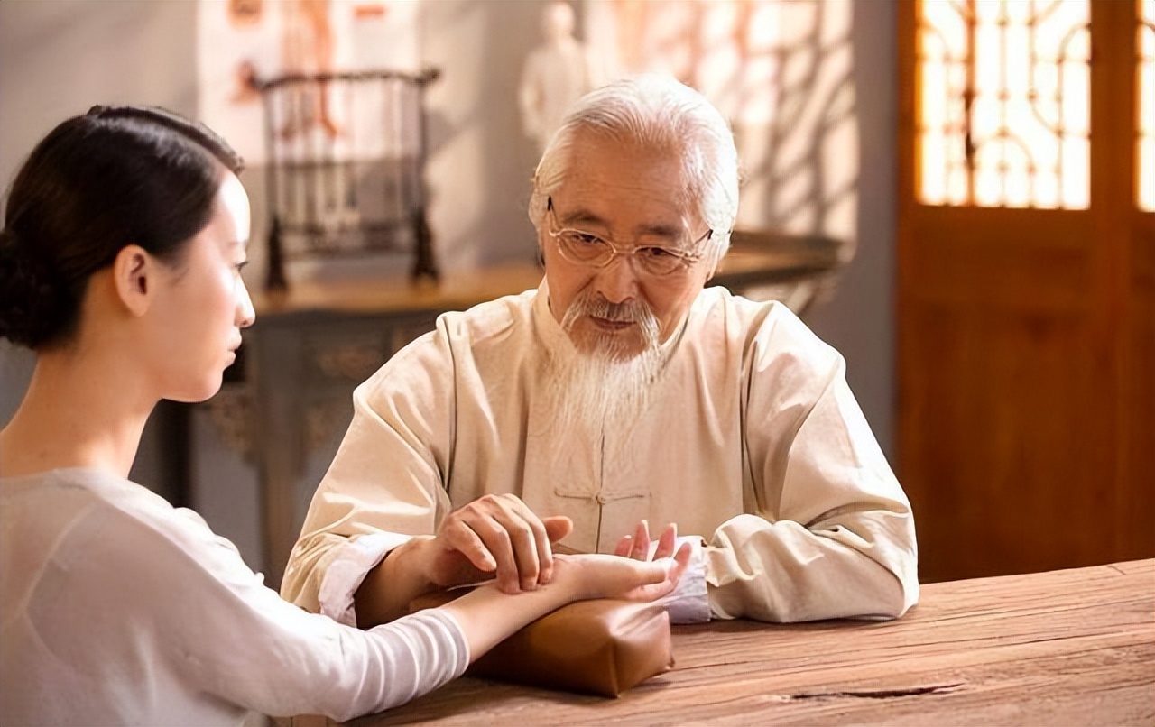 As the saying goes "Take a bath in the morning to kill yang, and take