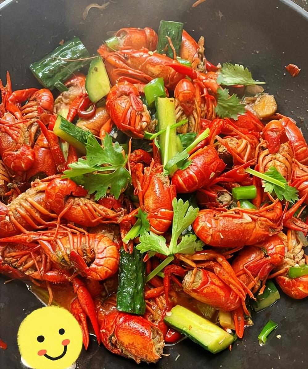 Spicy crayfish is not as good as the restaurant? The chef teaches you ...