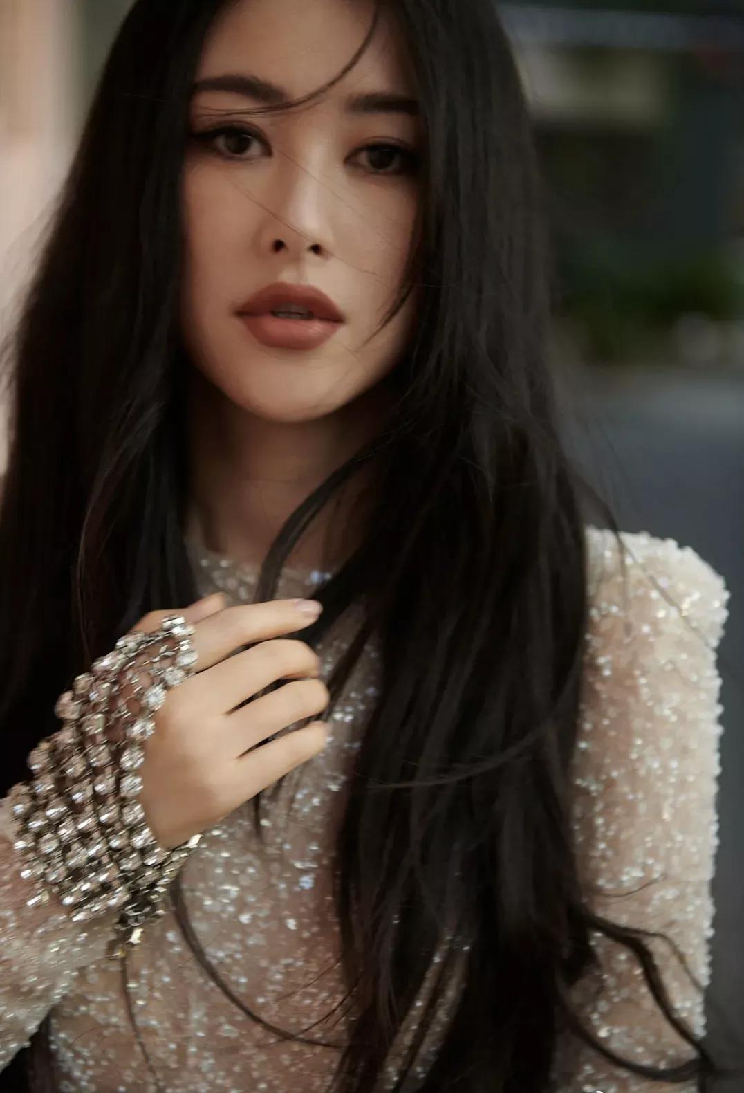 Zhu Zhu's charming photo album - iNEWS