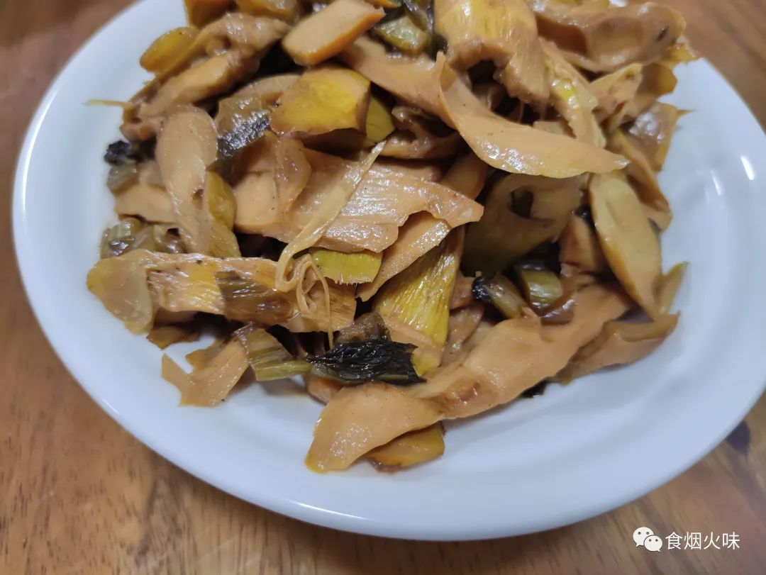 Bamboo shoots are a perfect match with it. It costs less and tastes