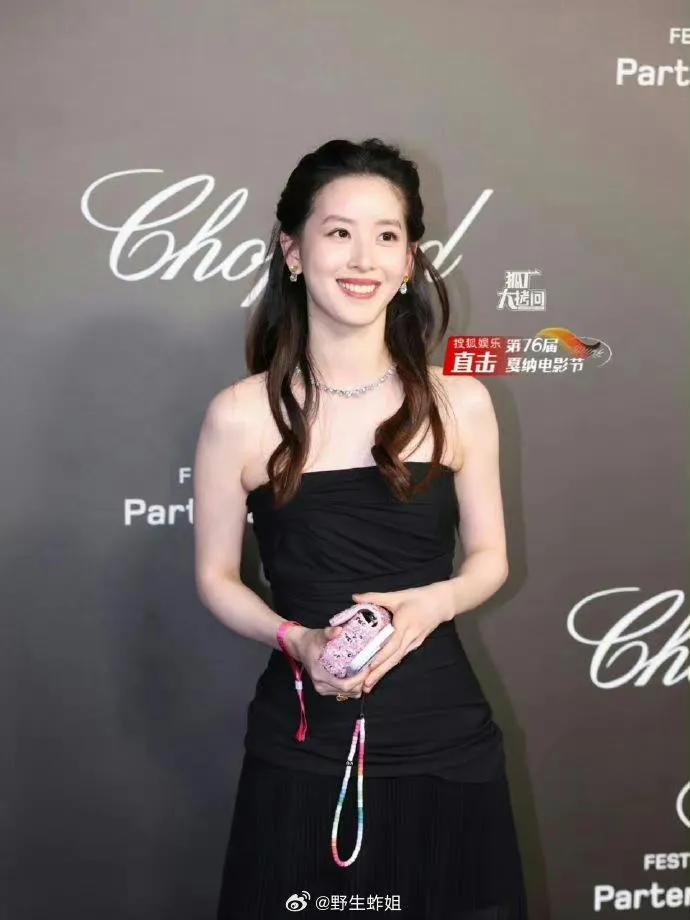 章澤天歸來狀態火辣,給劉強東生兩娃卻只29歲!生得早恢復得好 - 頭條匯
