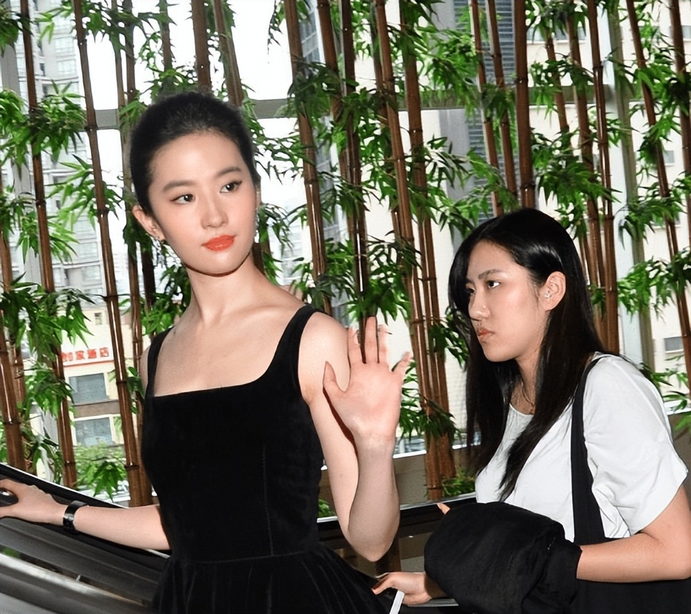 Tang Yan revealed that she once matched Hu Ge and Liu Yifei together ...