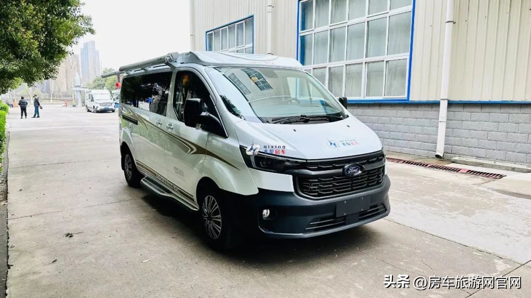 Small Forehead Rv 4.13 Luoyang RV Exhibition: Qixing RV Yongchuang Edition, with a low ...