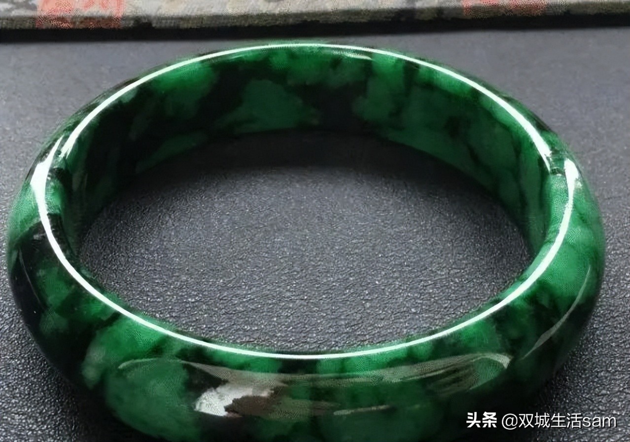 What knowledge does jadeite gambling have?An article teaches you to