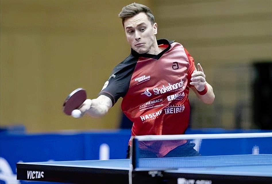 Big upset!The men's table tennis world champion was beaten 211 in a single game, and the