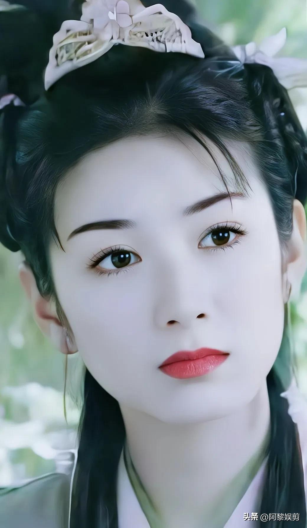 Huang Yi meets a cold heart, which one of the two beauties is better