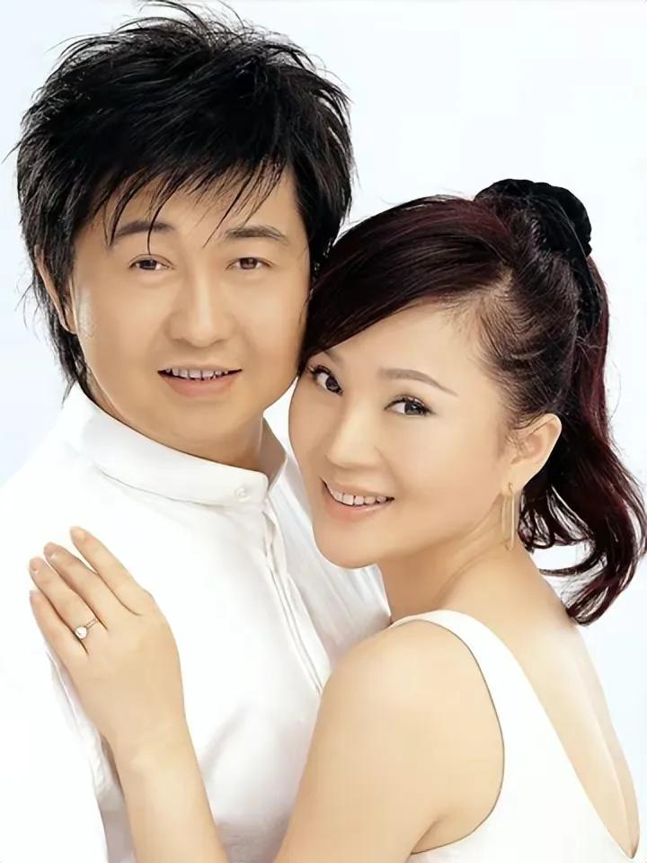 Ren Jing plays the flute, from her best friend to the love of "Wife ...