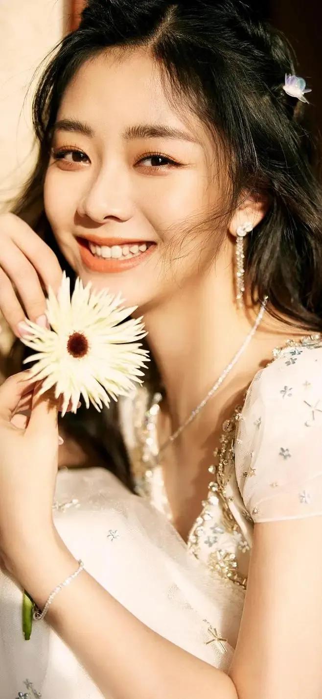 Tong Yan of Tan Songyun iNEWS