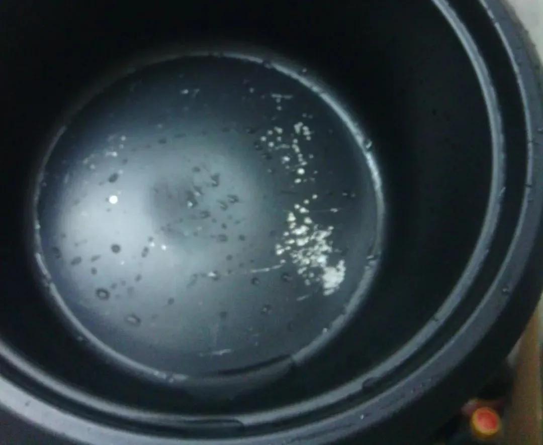 Scary!Frequent use of rice cookers can cause cancer?If this happens, throw it away... iNEWS