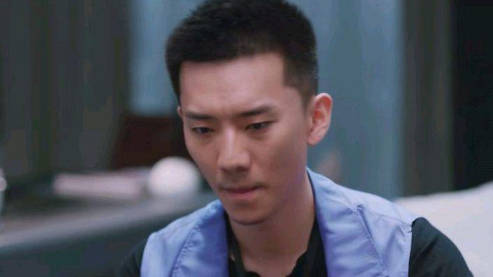 "Light Chaser": Luo Yuan quietly dated Xiong Fei, and Robben began to ...