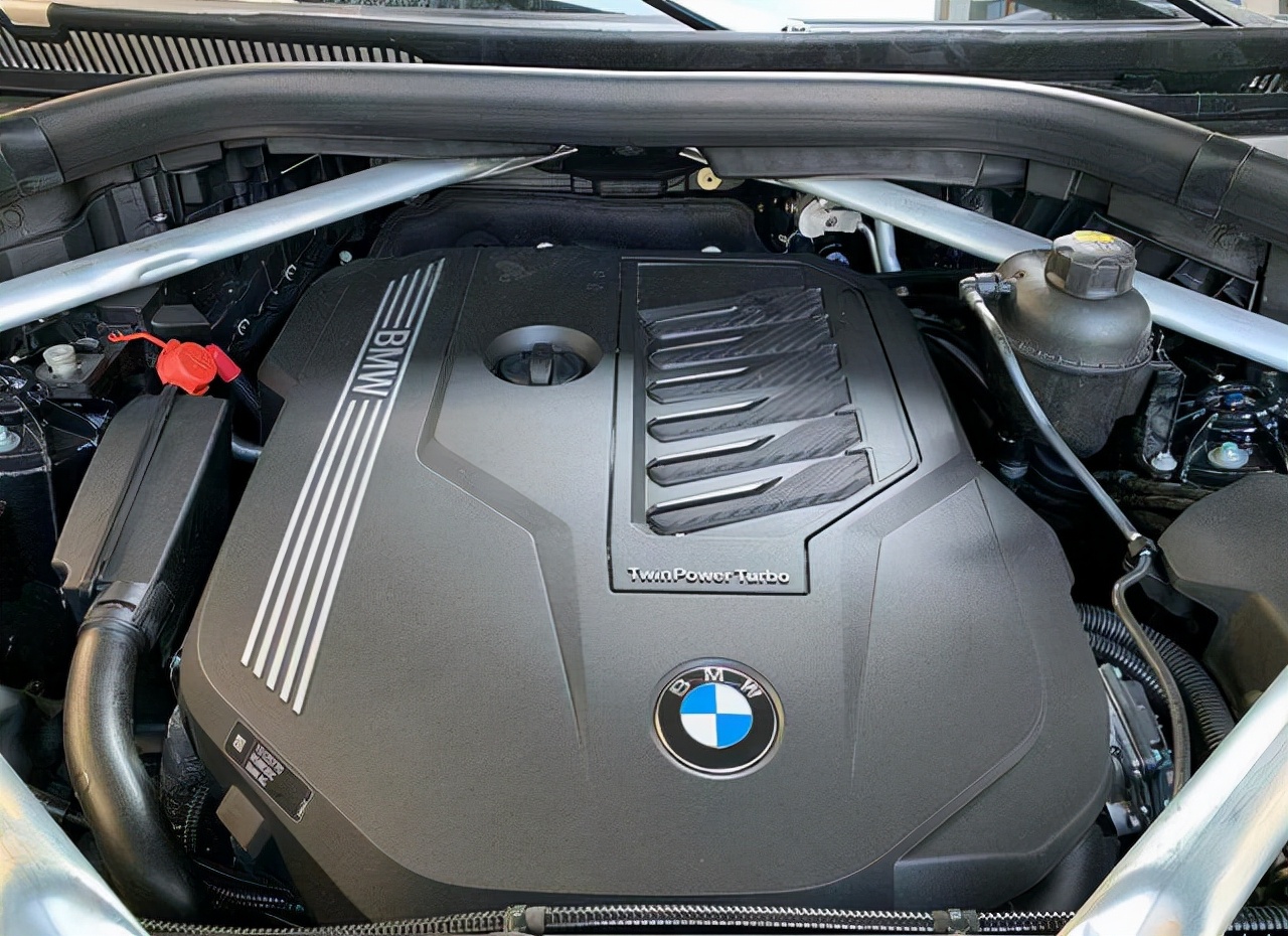 What grade does a BMW X5 belong to?How much annual is suitable