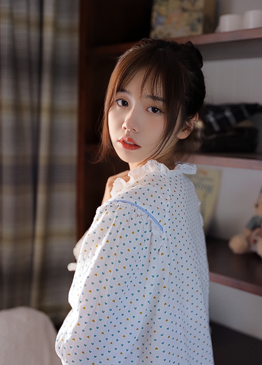 The girl slept naked and forgot to lock the door. When she was gang