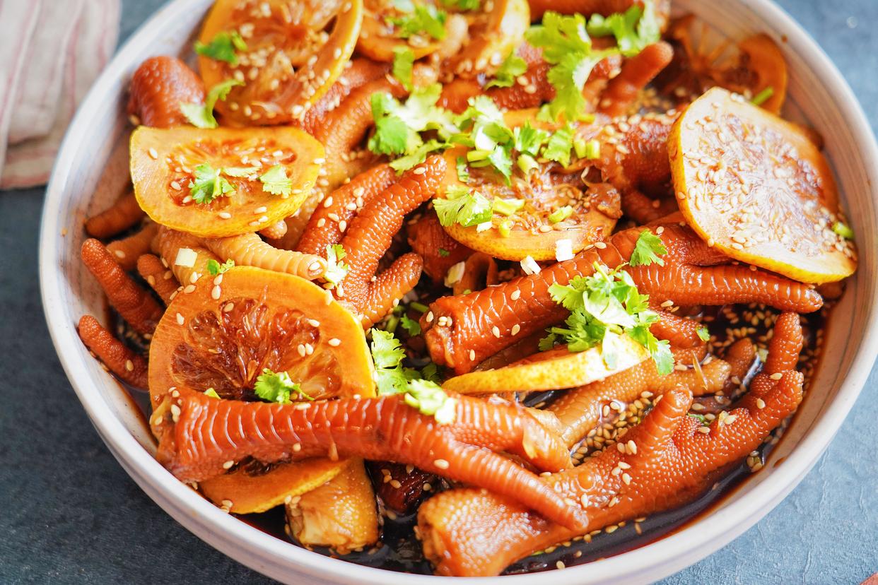 The old vinegar chicken feet are so delicious that they are so