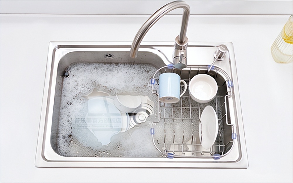 Which one is true love, single or double sink?Nine out of ten women