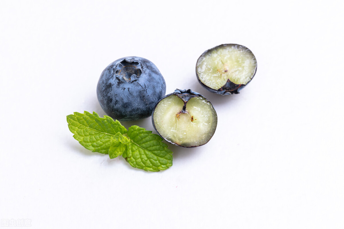 Yibang small knowledge Is it normal to eat blueberry stool to be dark