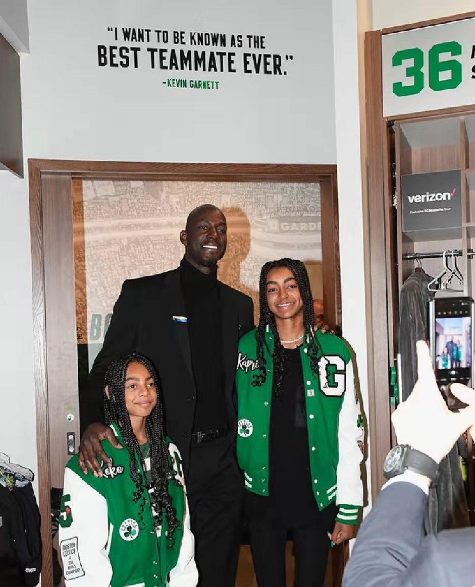 More pictures and detailed reports, retirement ceremony!The