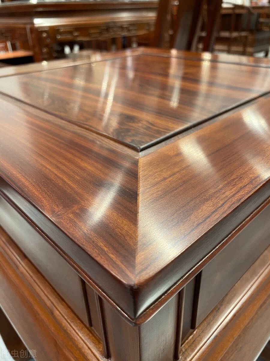 Why do people prefer mahogany furniture? iNEWS