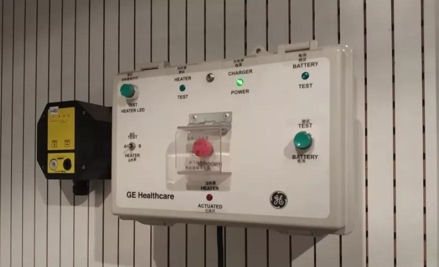 How to be a qualified MR technician?About the 