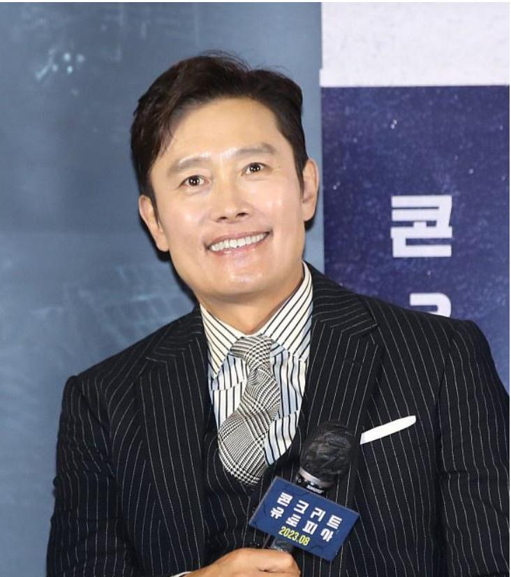 Lee Byunghun's 'Concrete Utopia' isn't just a disaster movie iNEWS