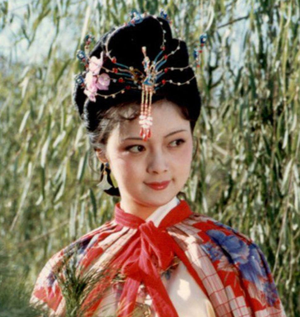 Reading "A Dream of Red Mansions" How beautiful is Xue Baochai? iNEWS