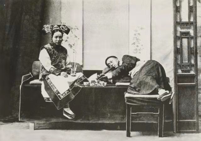 Gege Father In the Qing Dynasty, Gege was obsessed with being a good match. Later ...
