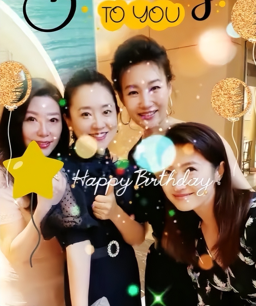 Host Li Zimeng: From a good background and good grades, she has worn a ...