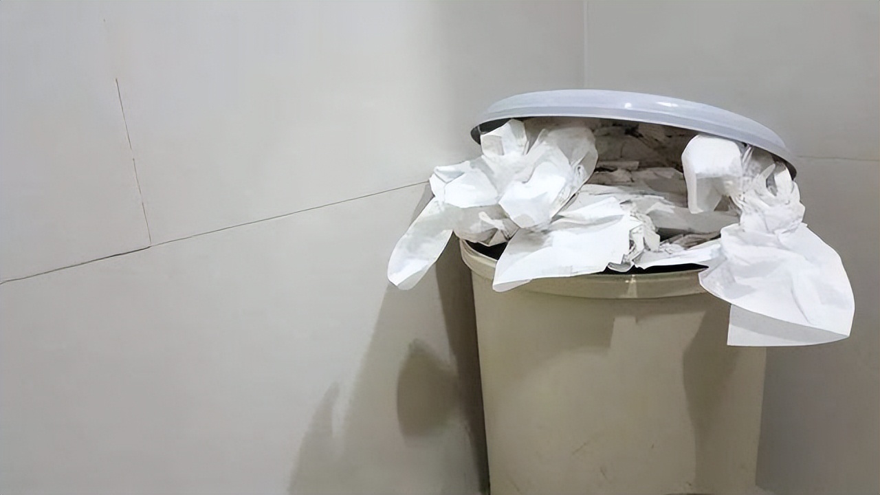 Can you throw "paper" in the toilet?Many people do it wrong, causing