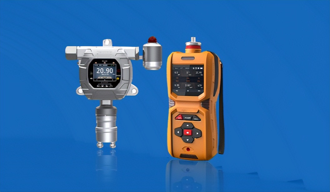 What is the difference between a carbon monoxide detector and a