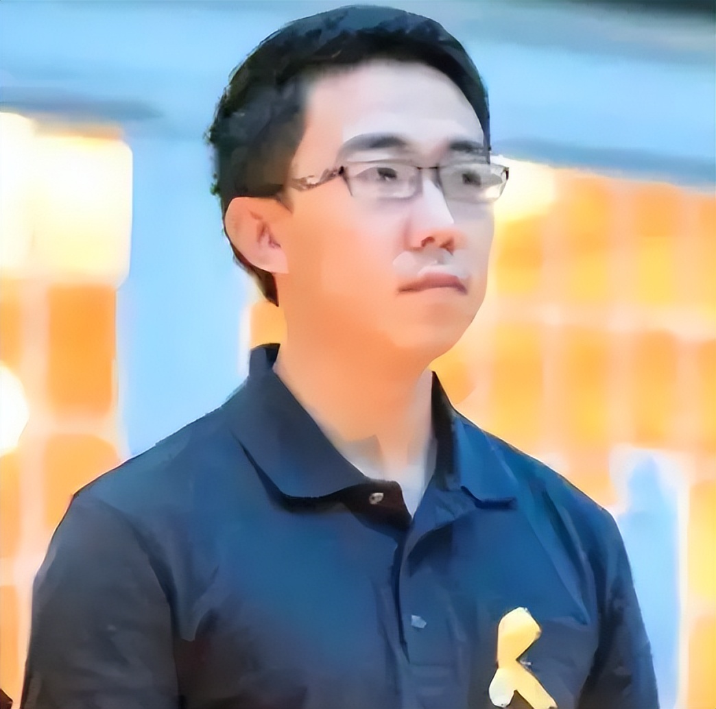 Using the same script by Lin Shengbin, what happened to Hou Xiaolin ...