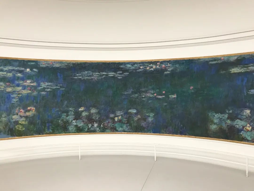 Monet: I'm sad, I feel so useless - iMedia