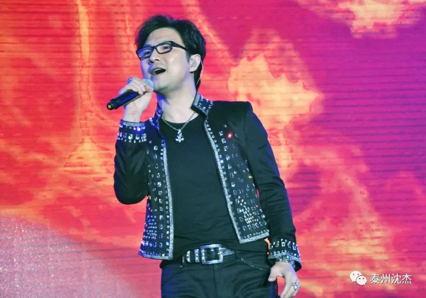 Wang Feng came to Taizhou to sing passionately 9 years ago. Did he