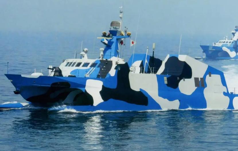 China's most scifi warship, the 022 missile boat is back in the arena