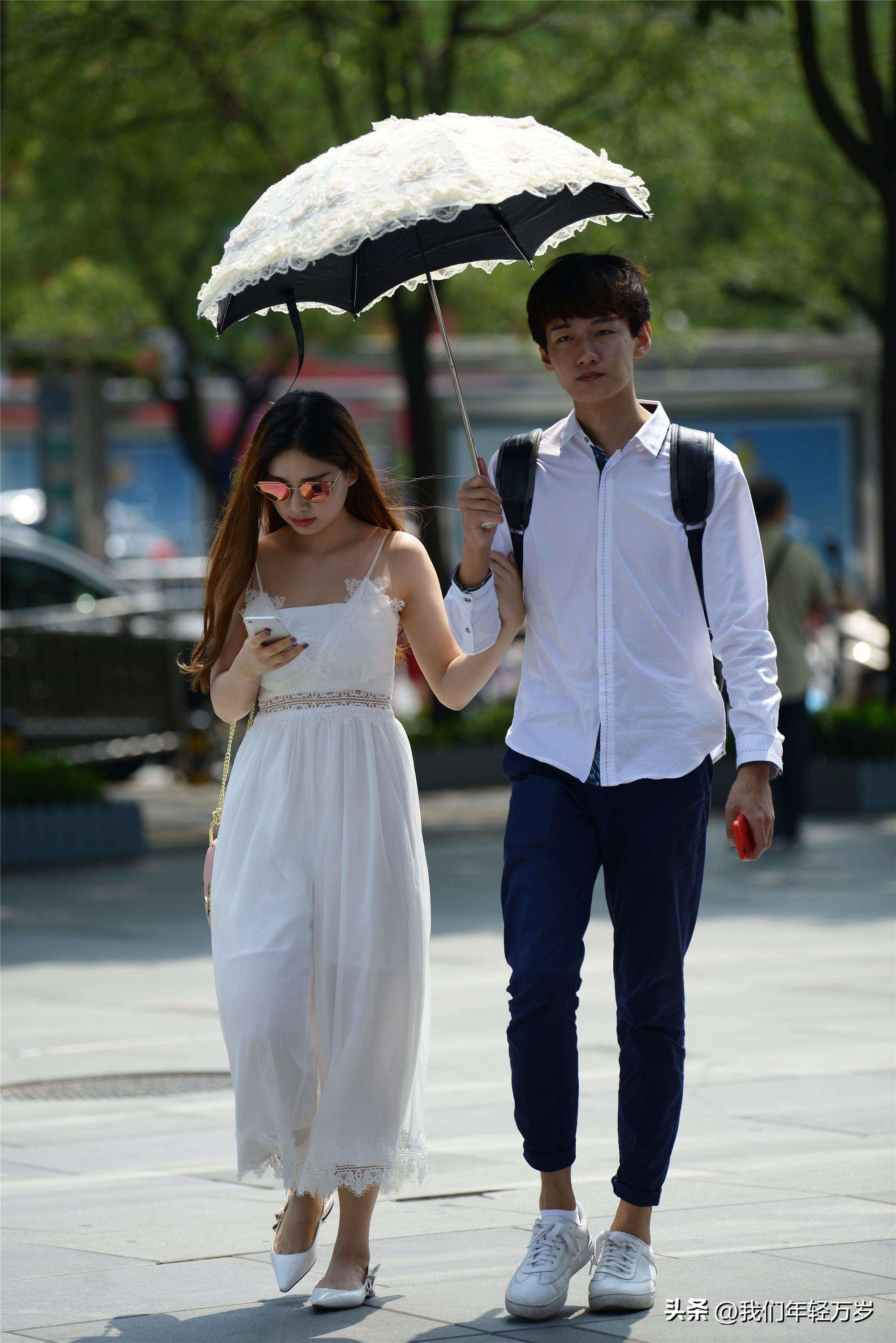 Dare to take your girlfriend out shopping?I don't believe you don't