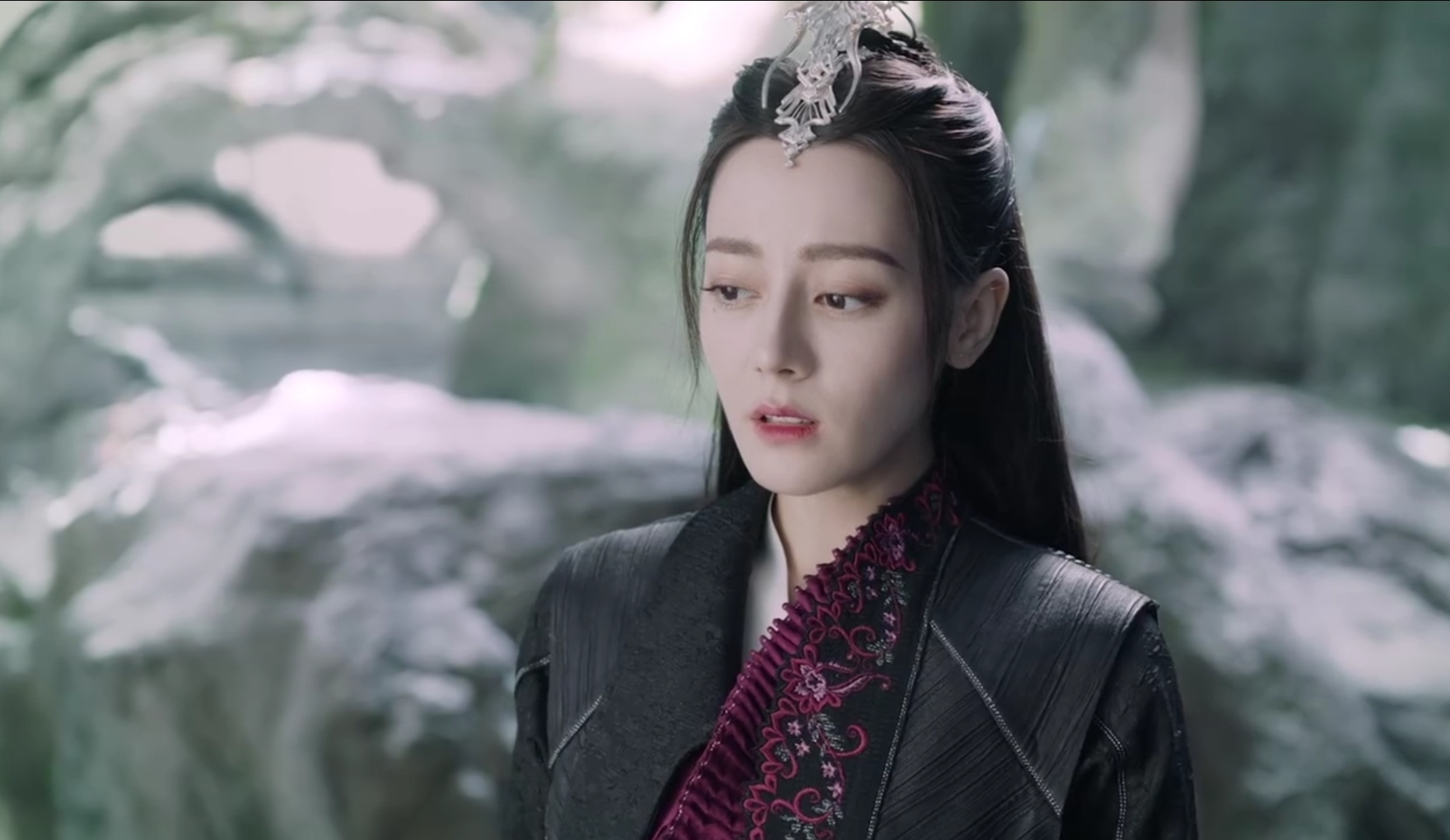 Acquaintance with Jun Chu: The plot is abusive, the characters are down ...