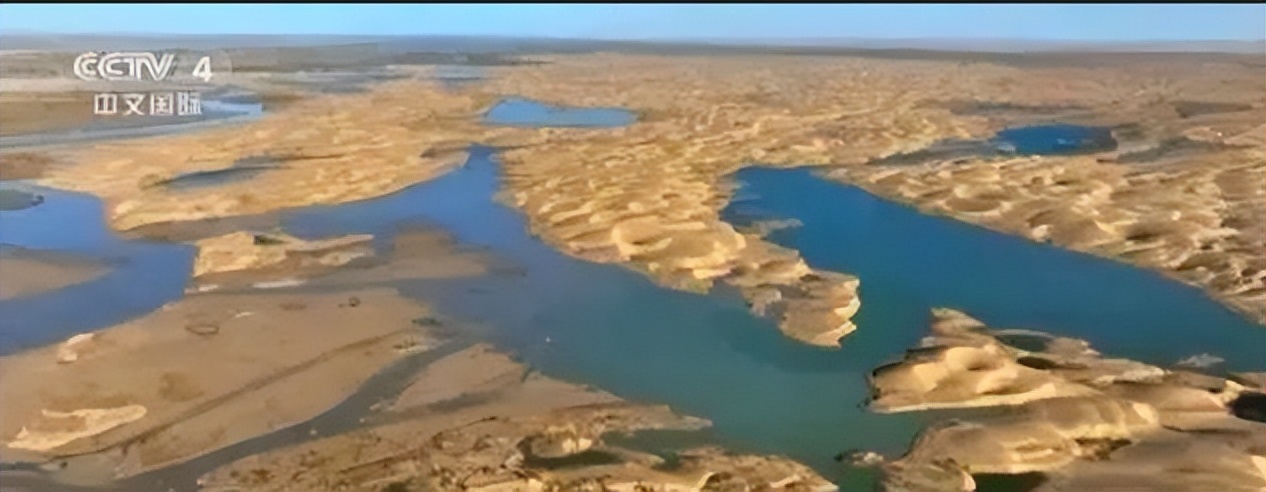 The emergence of lakes in the Taklimakan Desert is a natural warning or ...
