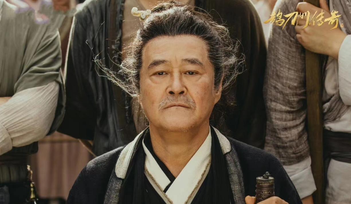 Zhao Benshan, when entertaining guests in a mansion in the countryside