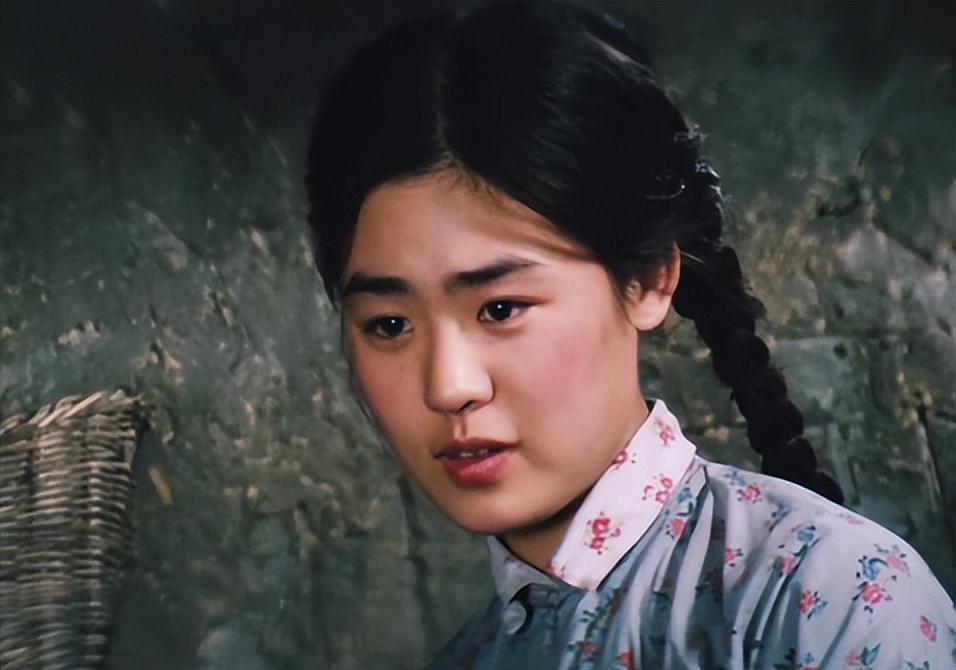 18 couples of celebrities who seem to have no relationship, but have