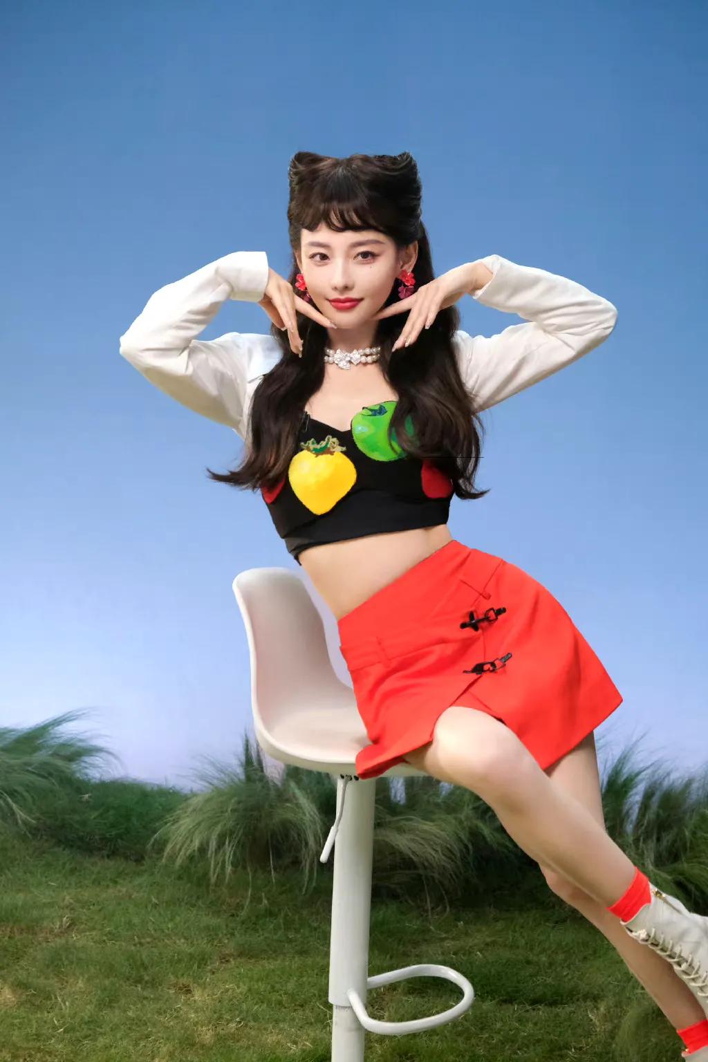 Zhang Jiani looks so cute - iNEWS
