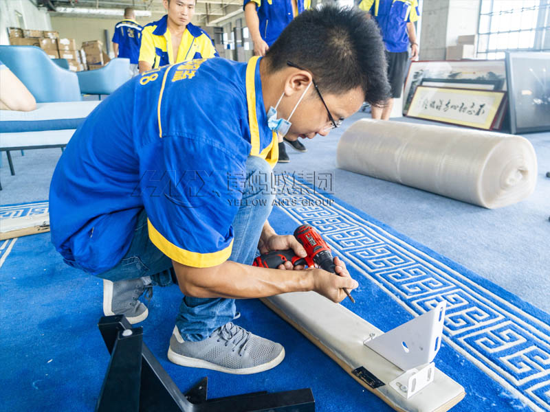 Precautions for disassembly and assembly of custom furniture when