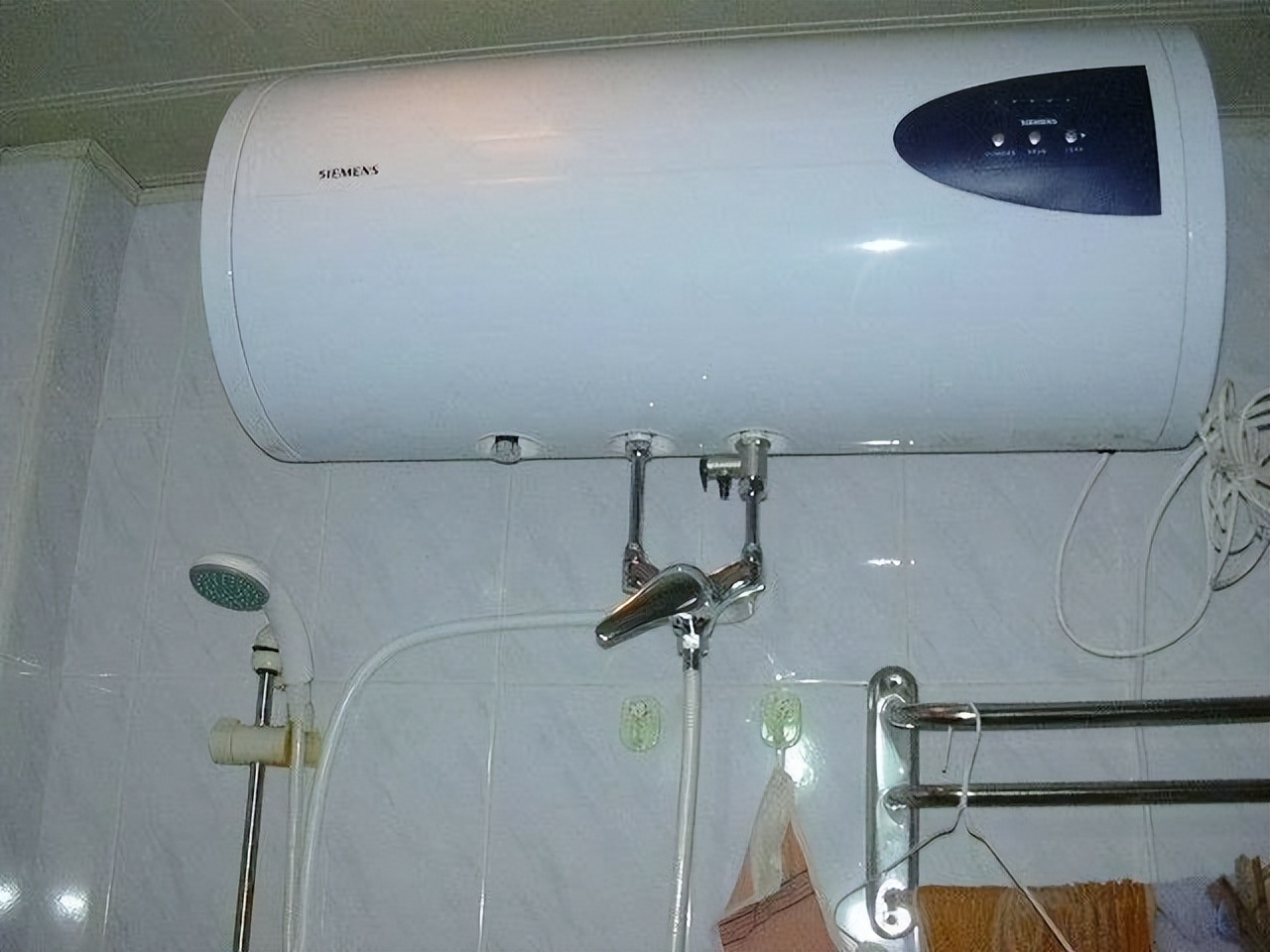 When will the electric water heater explode?Thanks to the home