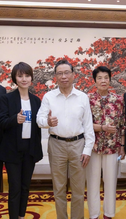 Yuan Quan: 297 letters to the family, one steel bar and six steel nails ...