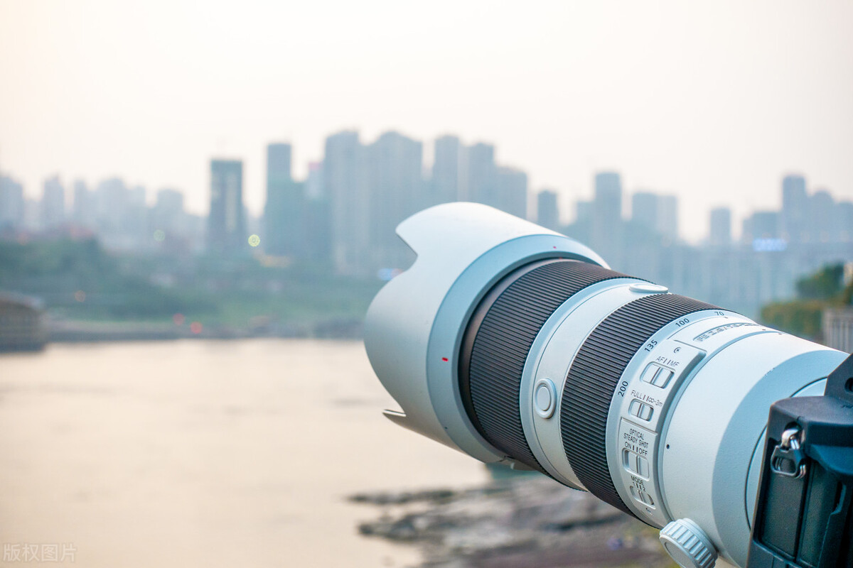 What is focal length and how does it affect the perspective and