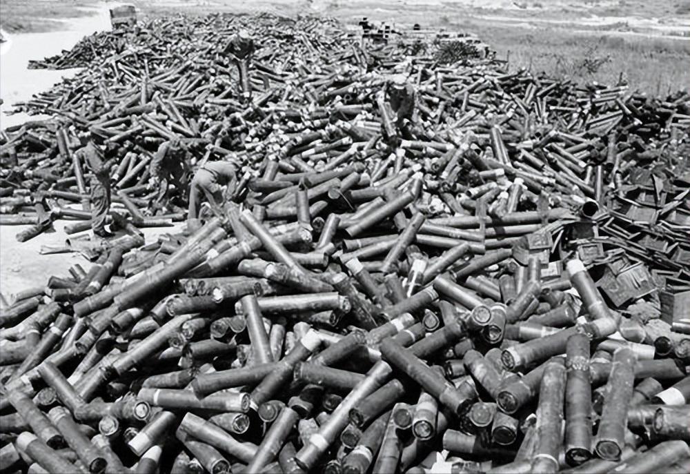 How many bullets does it take for each country to destroy an enemy? In