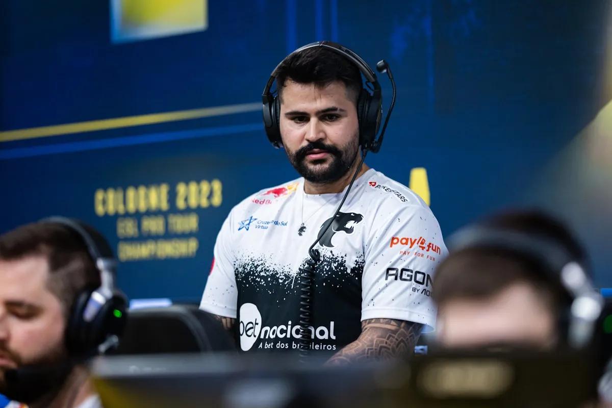 【CSGO】m0NESY:打的好了一把,裝什麼。b0RUP正在拖累A隊? - 頭條匯