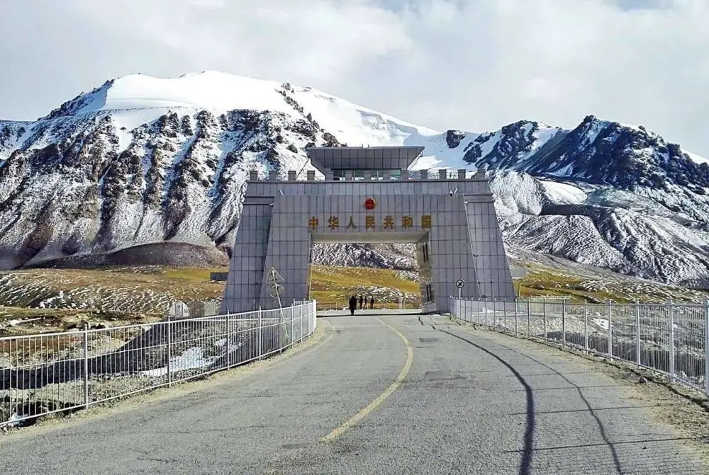 The only land passage between China and Afghanistan. What is the